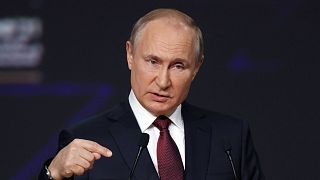 Az orosz elnök beszédet mond a múlt heti Nemzetközi Gazdasági Fórumon, Szentpéterváron
