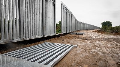 Yunanistan Meriç Nehri sınırında çelik duvar inşaatına başladı