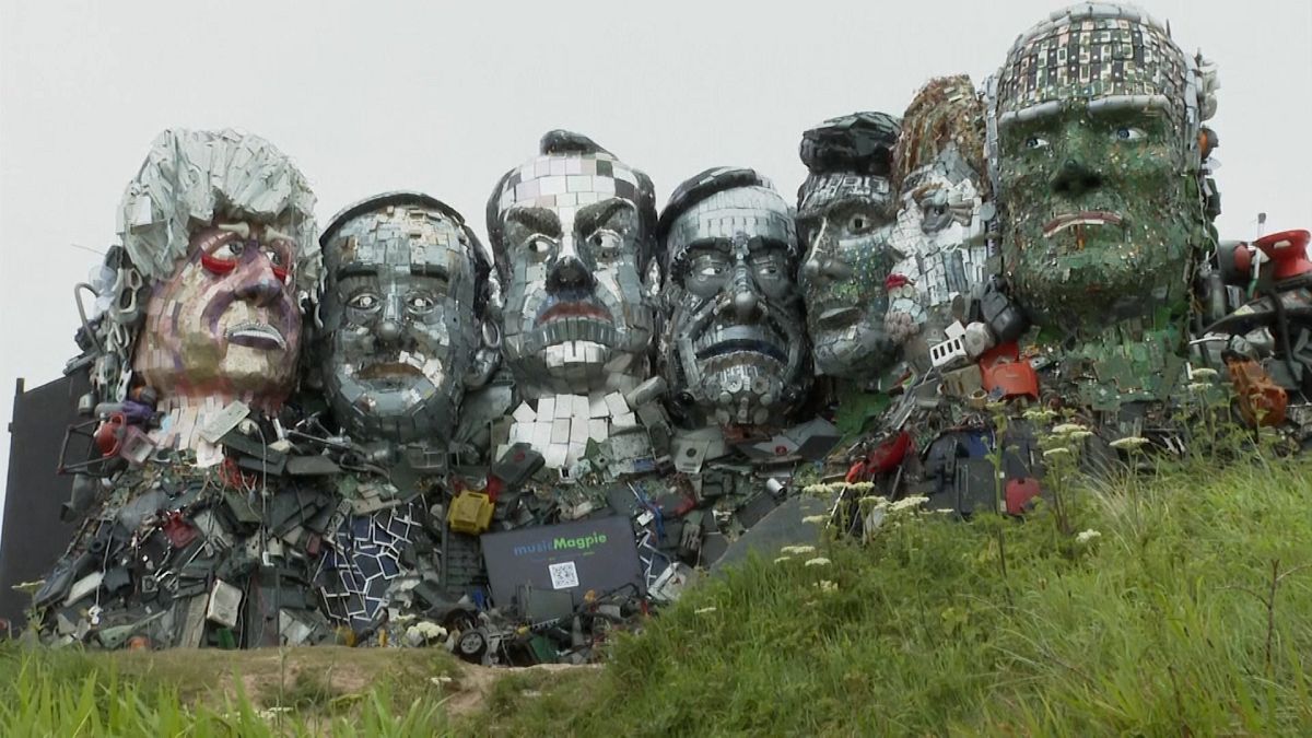 'Mount Recyclemore' is a giant sculpture of G-7 leaders made from electronic waste