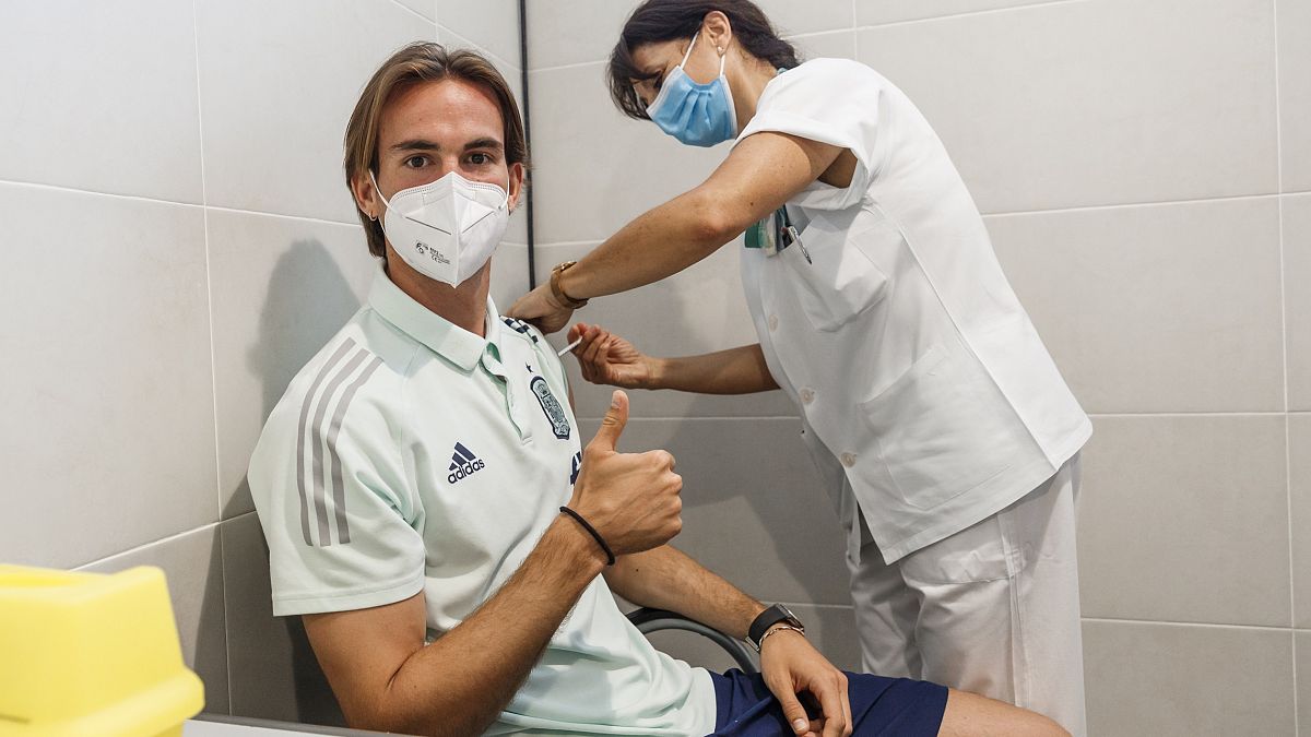 La selección española recibe sus vacunas y piensa definitivamente en su inminente primer partido