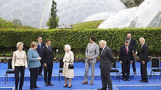 Los líderes del G7 con la reina Isabel II de Inglaterra en Cornualles