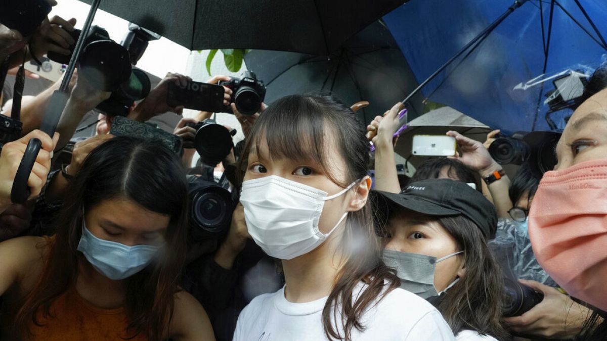 Esce dal carcere ad Hong Kong la militante Chow