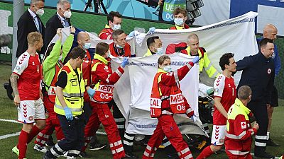 یورو۲۰۲۰؛ خطر از بیخ گوش کریستین اریکسن گذشت؛ دانمارک نخستین بازی خود را باخت
