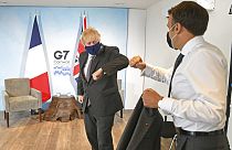 İngiltere Başbakanı Boris Johnson (solda) ve Fransa Cumhurbaşkanı Emmanuel Macron, G-7 Zirvesi'nde