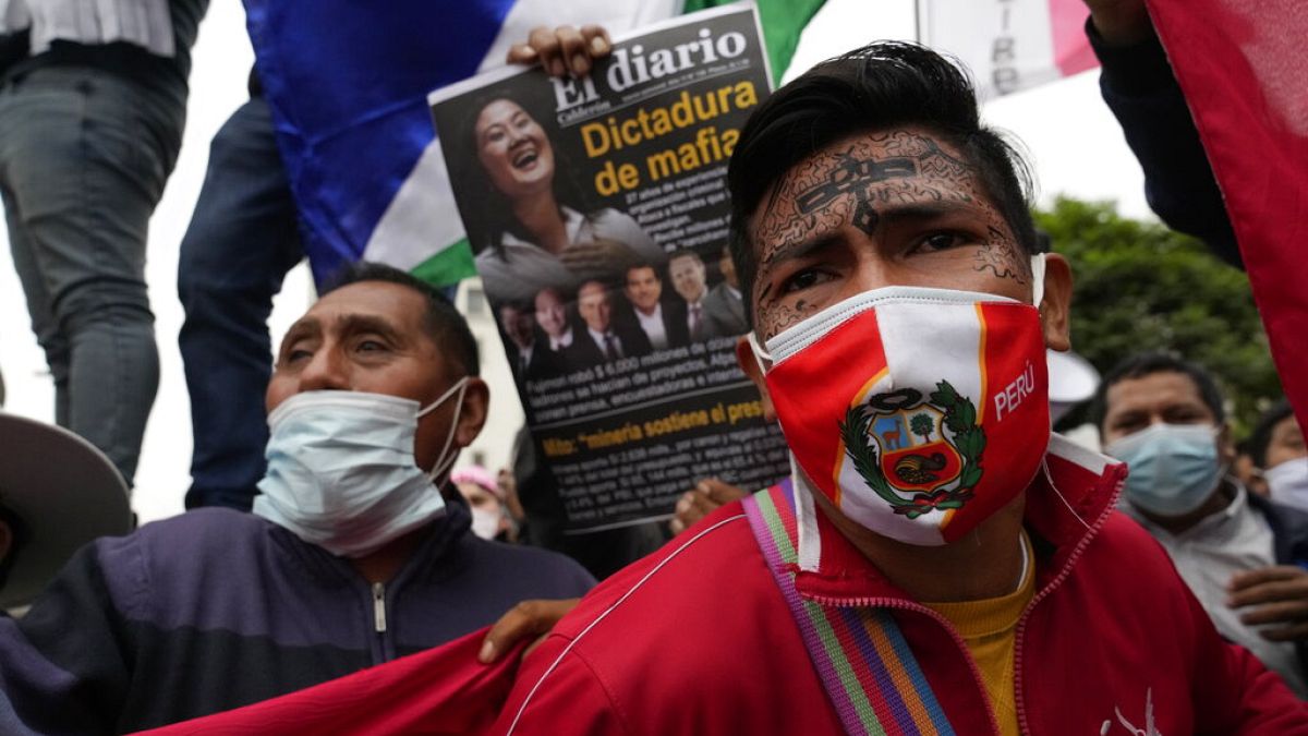La sociedad peruana, más polarizada ante el recuento electoral