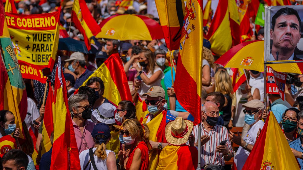 İspanya'da hükümetin 'Katalonya' kararına tepki