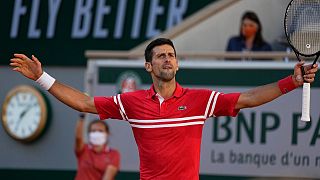 Novak Djokovic siegt in Roland Garros