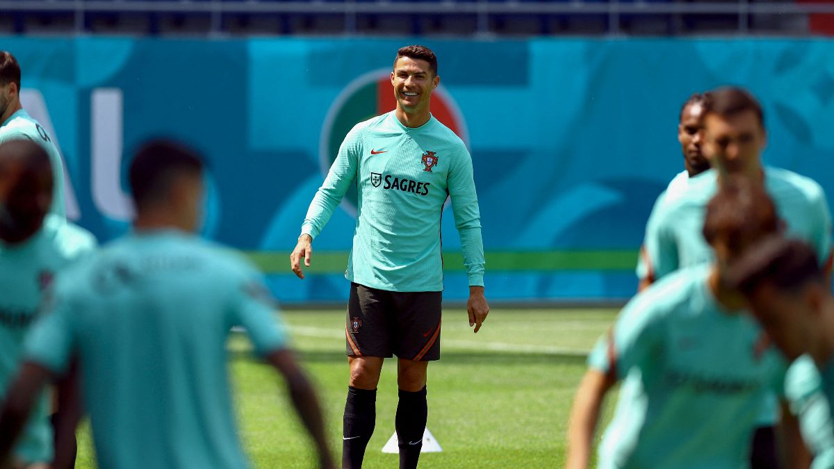Cristiano Ronaldo lidera os campeões europeus na defesa do título