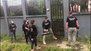 La Policía de Costa Rica durante un allanamiento