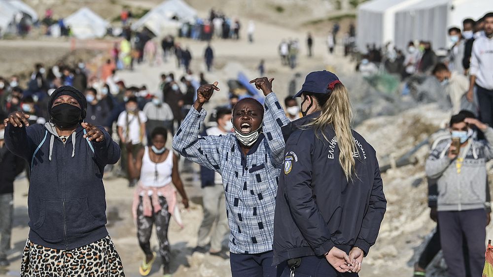 Γιατροί χωρίς σύνορα: οι συνθήκες υγείας των αιτούντων άσυλο επιδεινώνονται στα ελληνικά νησιά