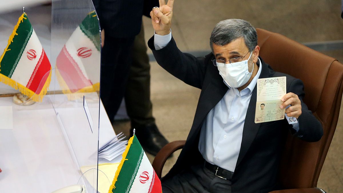 İran’ın eski cumhurbaşkanlarından Mahmud Ahmedinejad