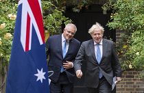 Boris Johnson con su homólogo australiano, Scott Morrison en el jardín del número 10 de Downing Streeet, en Londres, el 15 de junio de 2021.
