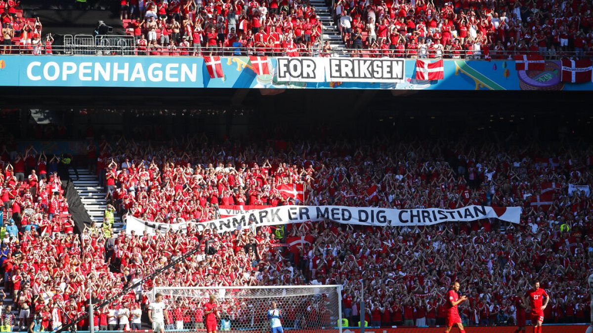 Hommage vibrant à Christian Eriksen, lors du match Danemark-Belgique