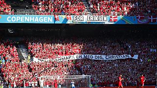 Hommage vibrant à Christian Eriksen, lors du match Danemark-Belgique