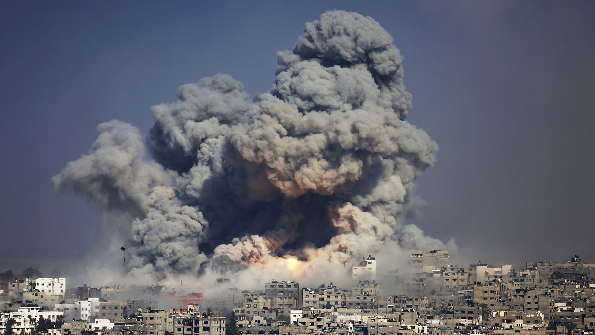 قصف إسرائيلي على قطاع غزة  (أرشيف - 2014)