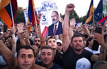 Митинг в поддержку партии Никола Пашиняна в центре Еревана 17 июня