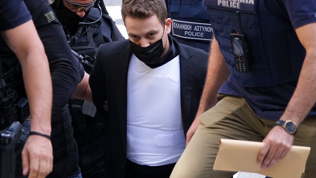 Vor den Augen des Babys: Ehemann gesteht brutalen Mord an ...