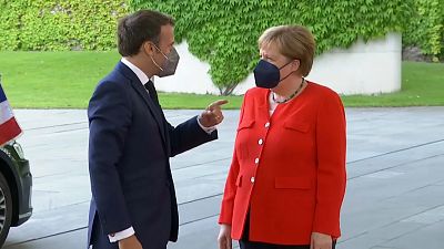 Merkel pide cautela en el fútbol por la pandemia