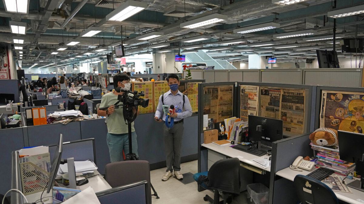 Hongkong: Óvadék ellenében sem kerülhet szabadlábra az Apple Daily főszerkesztője