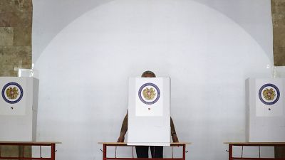 Armenia celebra las elecciones de la posguerra 