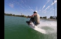 Wakeboard - "Behinderte" werden zu Wasserakrobaten