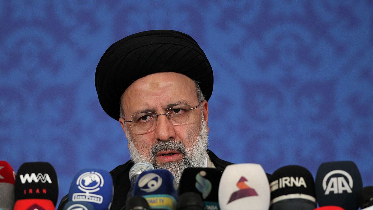 İran'ın yeni Cumhurbaşkanı İbrahim Reisi
