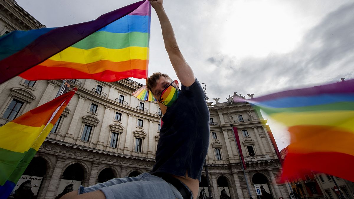 Ватикан против закона о ЛГБТ