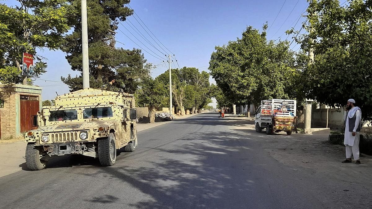 Kunduz eyaletinde Afgan ordusuna ait bir askeri araç