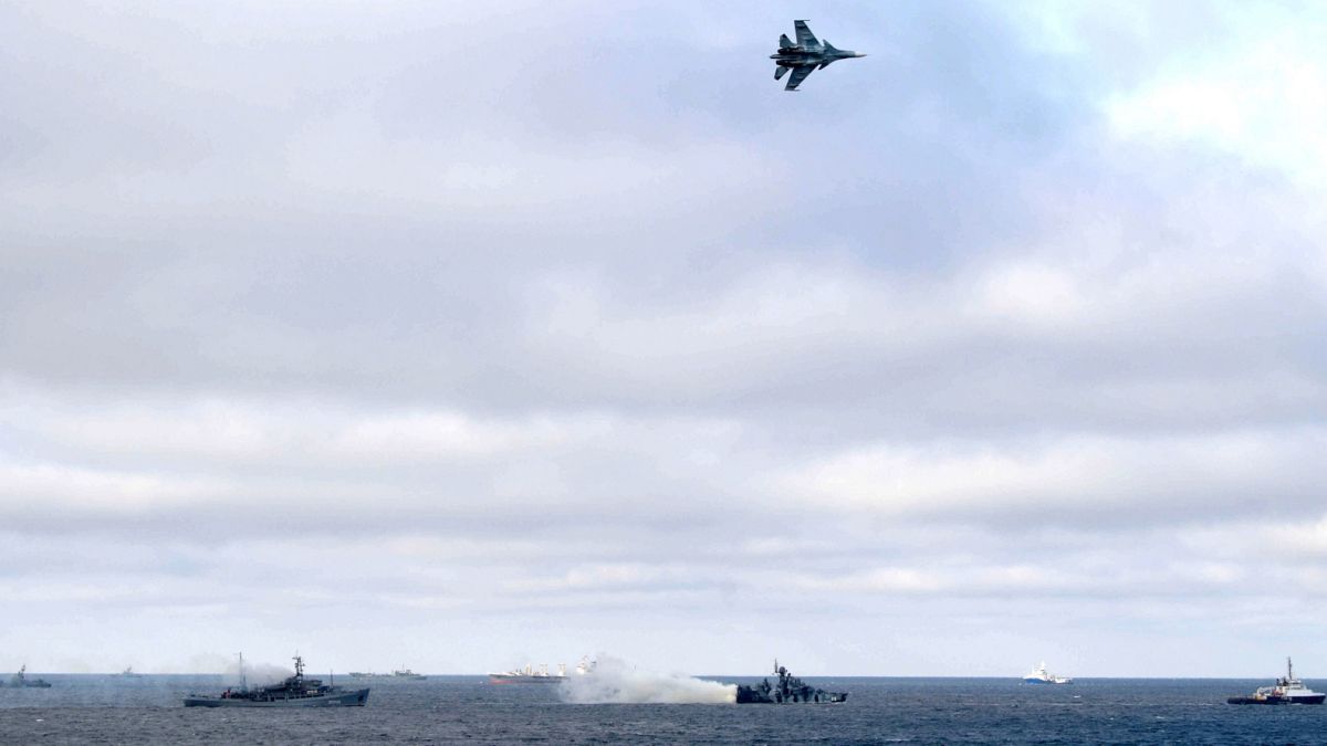 Tavalyi felvétel: orosz hadgyakorlat a Fekete-tengeren, a Krímnél