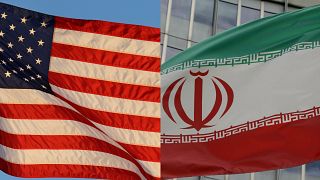 ABD ve İran bayrakları
