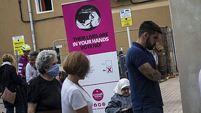 Los gibraltareños votan en referéndum sobre la despenalización del aborto