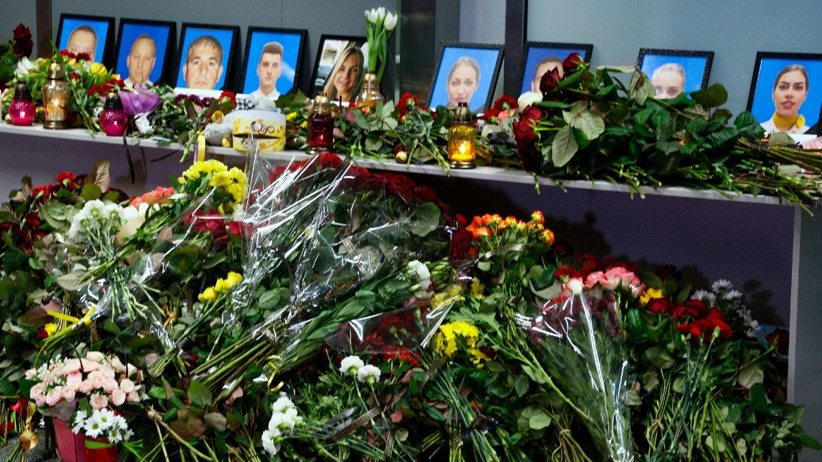 مراسم یادبود کشته‌شدگان حادثه سرنگونی هواپیمای اوکراینی