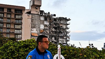 Floride : au moins quatre morts et plus de 150 disparus dans l'effondrement d'un immeuble