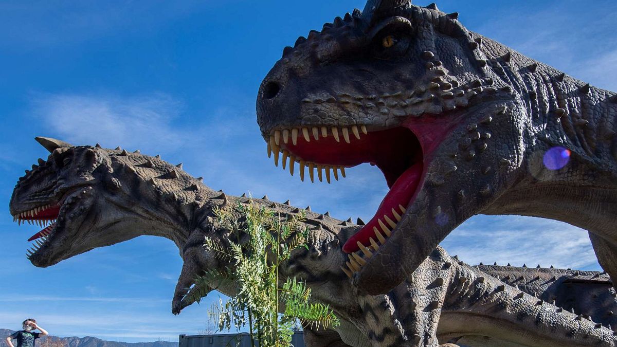 معرض للديناصورات، باسادينا، كاليفورنيا، 15 يناير 2021 