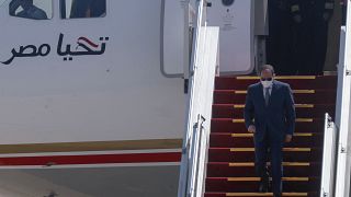 الرئيس المصري عبد الفتاح السيسي لدى وصوله إلى العراق