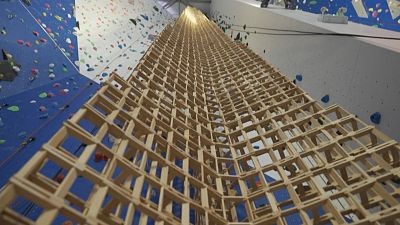Record-breaking tower out of Kapla blocks