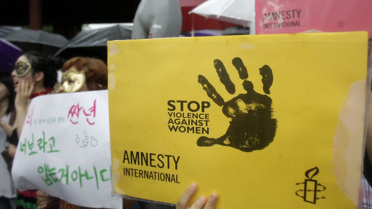 من مظاهرة منددة بالعنف ضد النساء في كوريا الجنوبية (أرشيف) 
