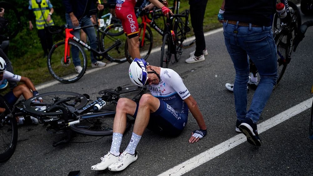 tour-de-france-fan-arrested-after-sign-caused-cyclists-to-crash