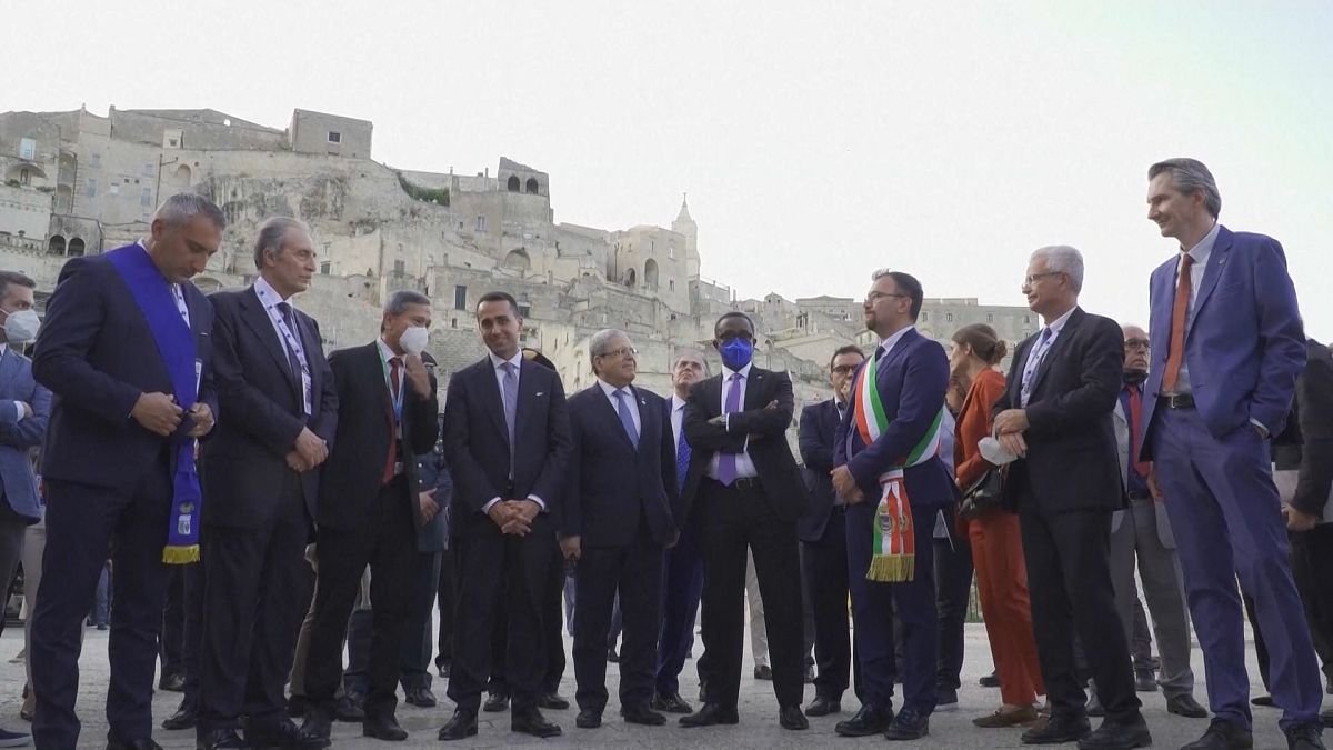 شاهد: وزراء خارجية مجموعة العشرين في جولة تاريخية في مدينة ماتيرا الإيطالية