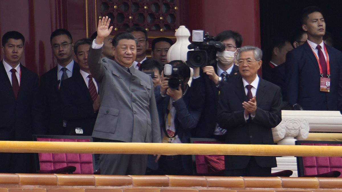 Çin Devlet Başkanı Şi Cinping, ÇKP'nin kuruluşunun 100. yıldönümü kutlamaları kapsamında Tiananmen Meydanı'na bir balkon konuşması yaptı
