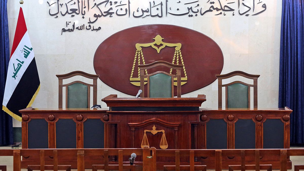 غرفة المحاكمات في محكمة بغداد في العراق