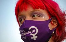 تظاهرات در ترکیه علیه تصمیم دولت به خروج از کنوانسیون منع خشونت علیه زنان