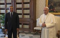 رئيس الوزراء العراقي مصطفى الكاظمي يلتقي البابا فرنسيس