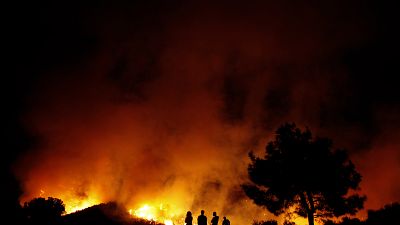 Βίντεο: Κύπρος - Οι εικόνες της καταστροφής από τη φονική πυρκαγιά