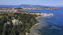 El palacio de Mon Repos, en la isla de Corfú, al noroeste de Grecia, el lunes 12 de abril de 2021.