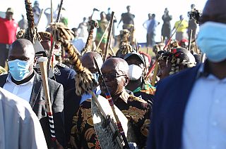 Zuma am Wochenende inmitten seiner Anhänger