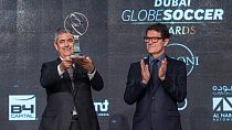 Benfica Futbol Kulübü Başkanı Luis Filipe Vieira (solda)