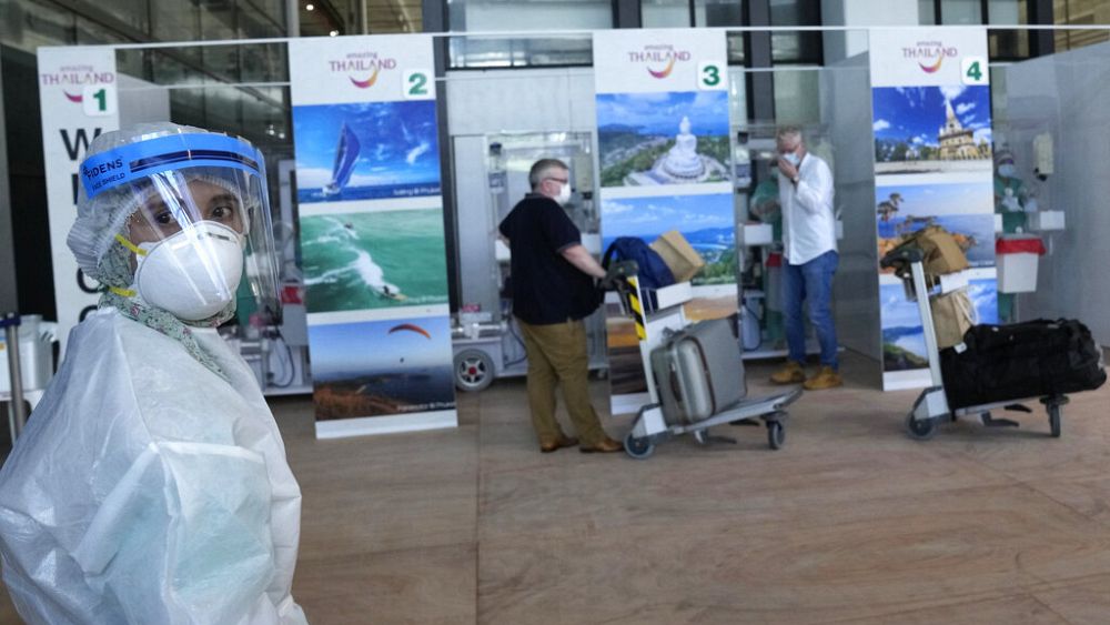 Reisen in Coronazeiten: Tourismus erneut vor schwierigem Sommer - Vimarsana News