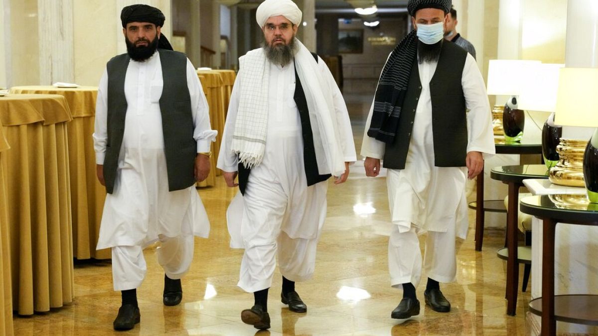 Die Taliban-Delegation auf dem Weg ins russische Außenministerium