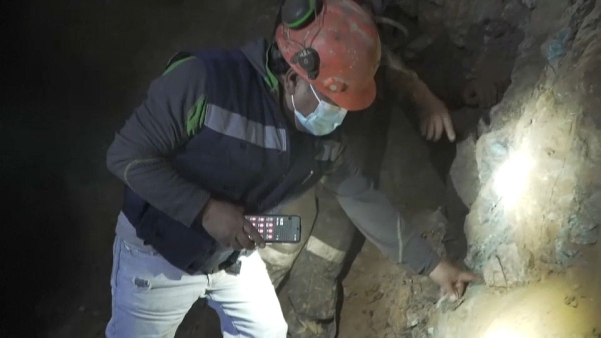 Un minero chileno trabajando 
